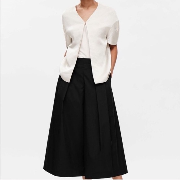 COS short sleeve satin linen jacket - Picture 2 of 4